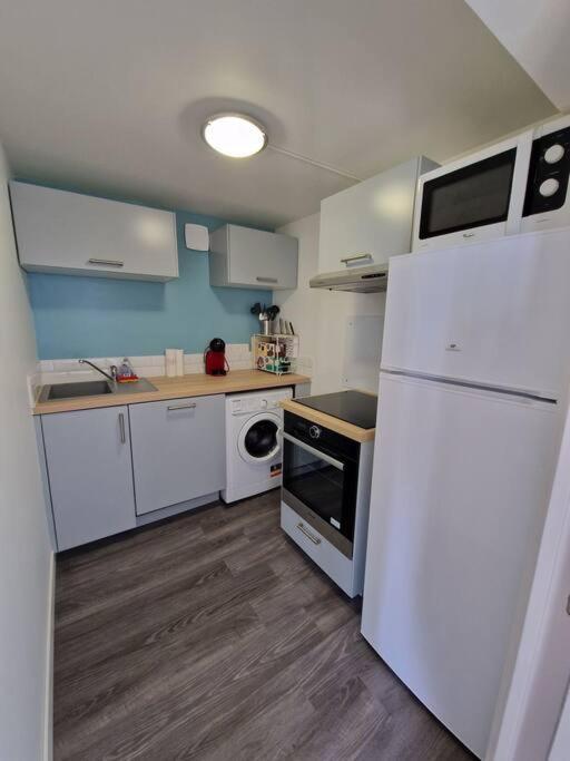 Appartement 2 Pieces Renove Avec Acces Piscine Peymeinade Εξωτερικό φωτογραφία